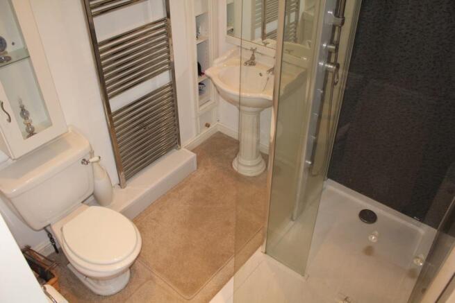 Master En-suite