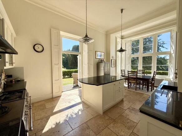 Kitchen/ Breakfas...