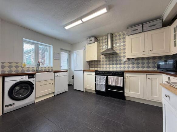 4 bed Terraced for sale Image 7