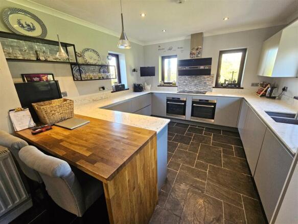 Kit Breakfast Room.jpg