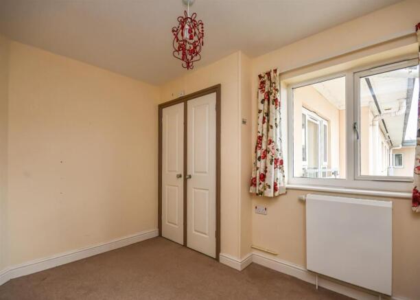 Charles Hayward Drive, Wolverhampton photo 4