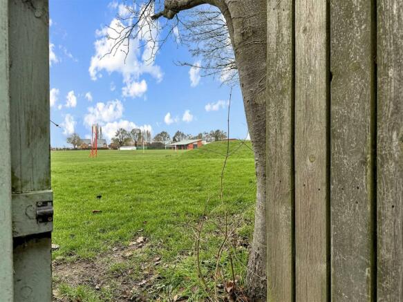Secret Gate Into Recitational Park 658