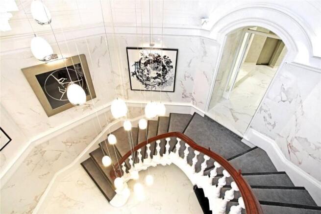 1 bed Duplex to rent Image 5