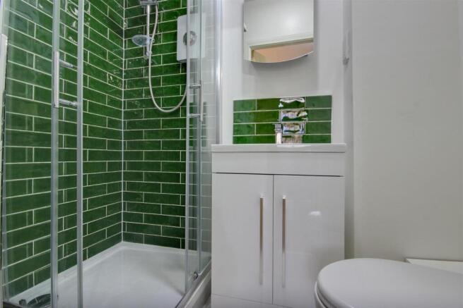 2 bed Apartment for sale Image 7