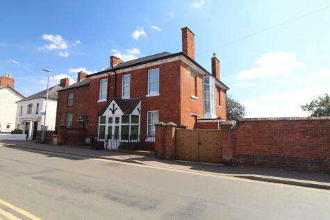 High Street, Ibstock