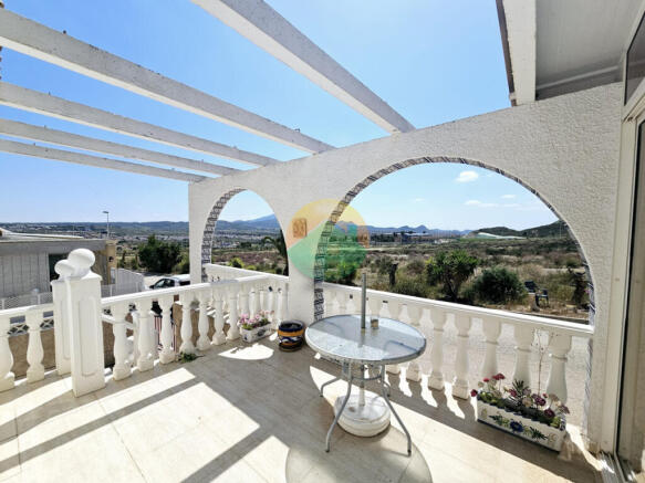 2 Bedroom Semi-Detached For Sale-REC442-2