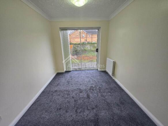 3 bed Detached to rent Image 5