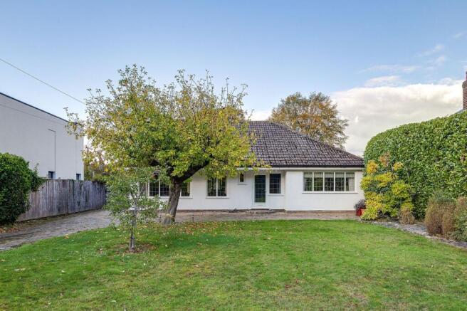 3-bed detached on Tarvin Road, Littleton, CH3, £600,000