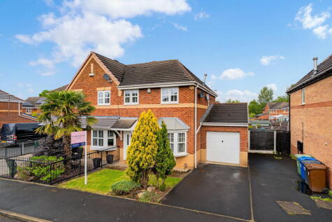 Clough House Drive,Leigh,WN7 2GD