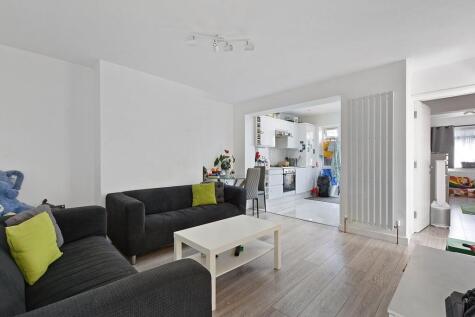 Lovat Close, London, NW2