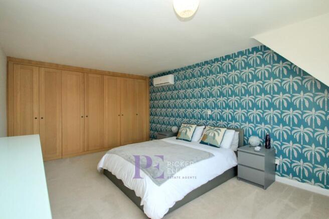 Main bedroom