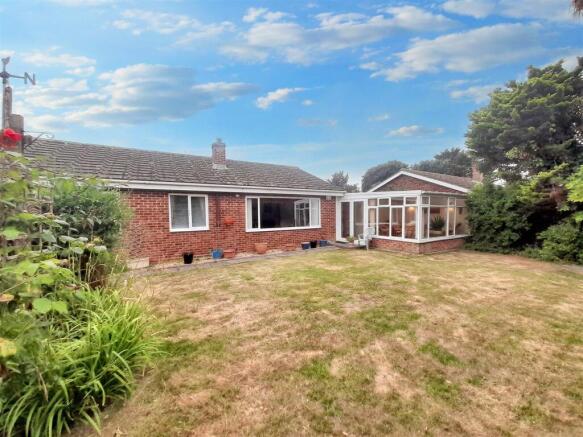 Rear garden 1 new.jpg