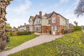 11, Portsdown Avenue, Drayton, Portsmouth PO6 1EH