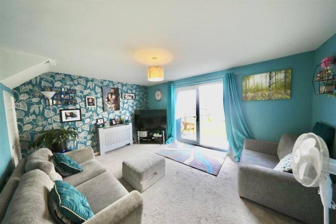 3 bed Semi-Detached for sale Image 5