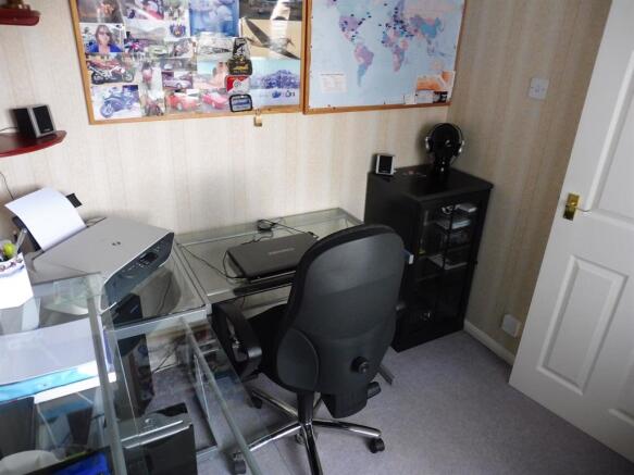 Photo 9