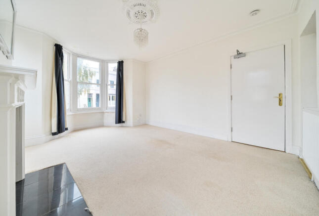 1359722-6-68e7aca...