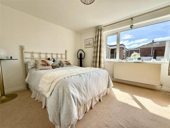 2 bed Bungalow for sale Image 7