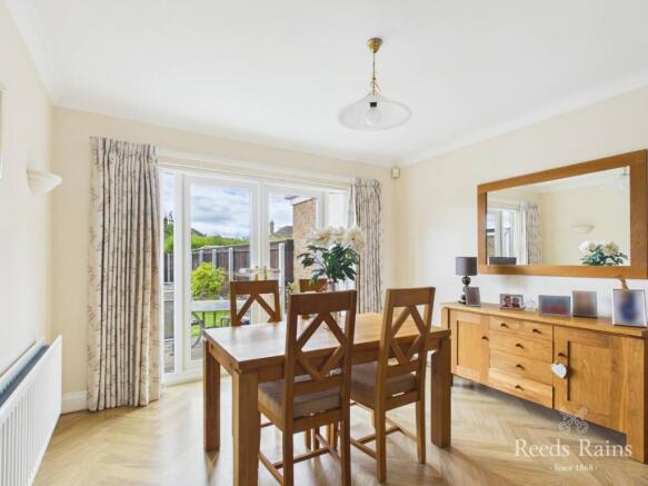 3 bed Semi-Detached for sale Image 7