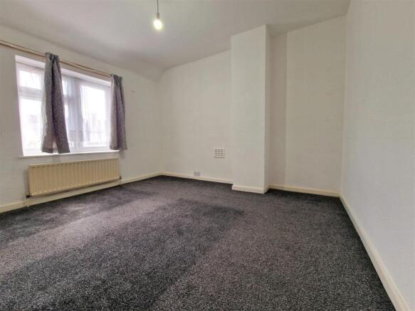 Bedroom 2.jpg
