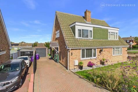 Hunters Way, Royston, Hertfordshire, SG8