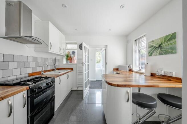 3 bed Semi-Detached for sale Image 12