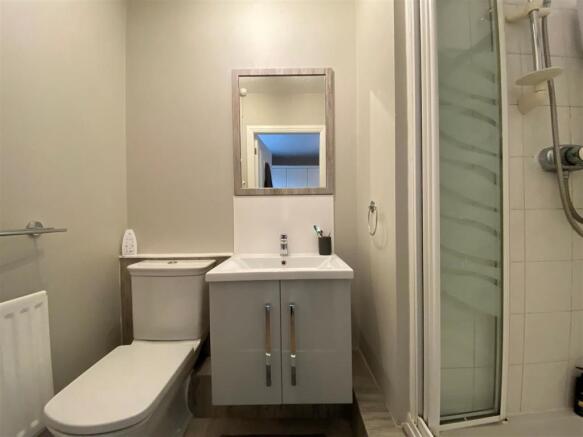 Ensuite Shower Room.jpg