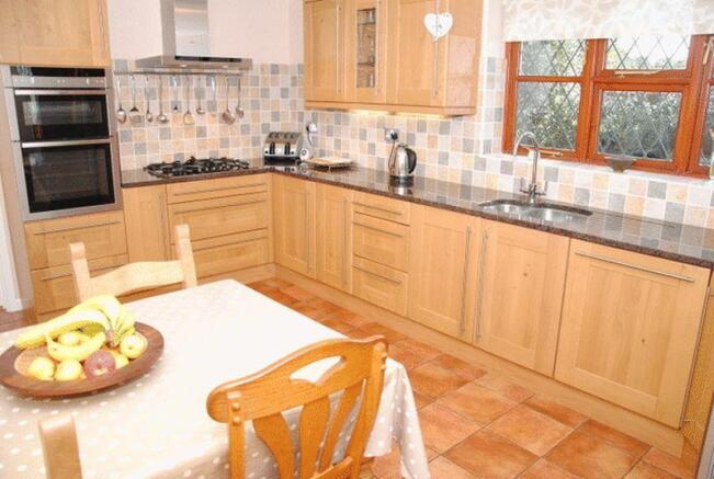 KITCHEN 2