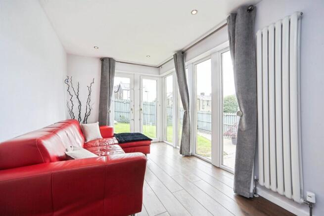 3 bed Detached for sale Image 9