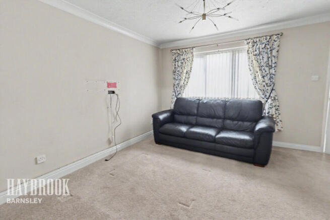 2 bed Semi-Detached for sale Image 5