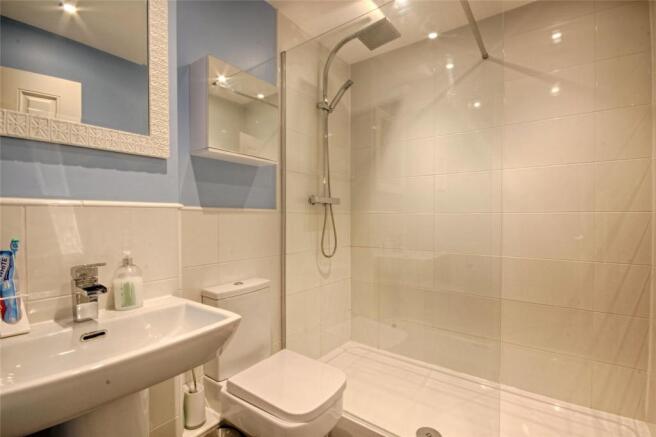 Family Shower Room