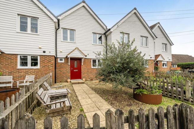 3-bed terraced on  Sparrows Green, Wadhurst, TN5, £450,000