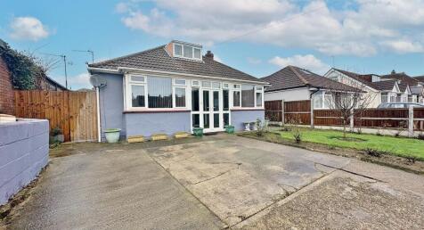 Frinton Road, Kirby Cross