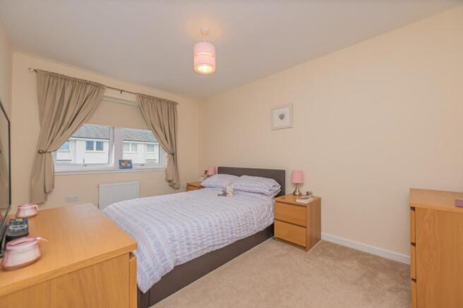 10. Bedroom 1 (1).jpg