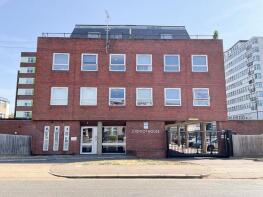 Flat 16, 70 76 Cheviot House, Baxter Avenue, Southend-on-sea SS2 6DP
