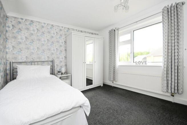4 bed Detached for sale Image 11