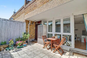 21, Pondfield House, Elder Road, London SE27 0HF