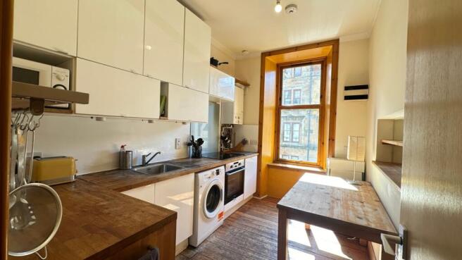 1.1 28 gardner st Kitchen