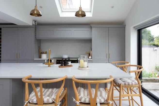 4 bed Detached for sale Image 5