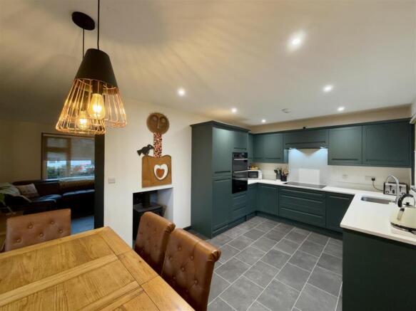 Dining Kitchen