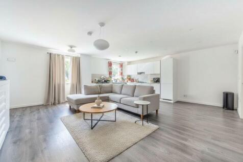 Lensview Close, Harrow, Middlesex, HA1 4GU