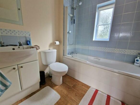 Bathroom.jpg