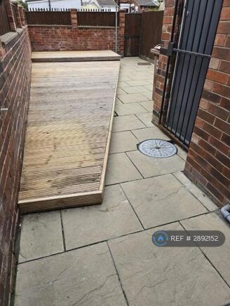Enclosed Rear Yard With Decking 