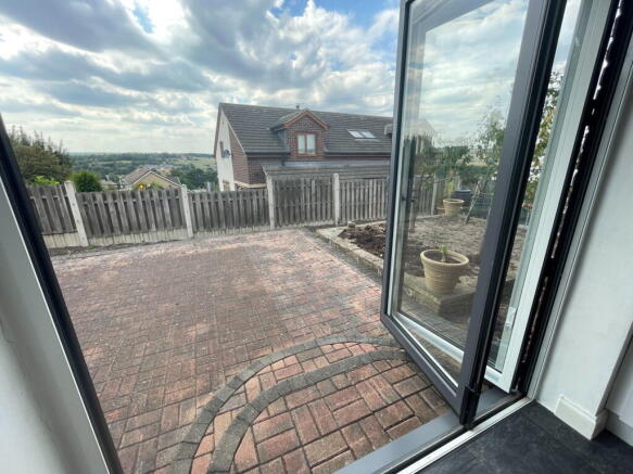 Cliffe Street, Clayton West, Huddersfield, HD8 9NR photo 5