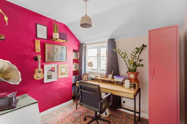 3 bed Terraced for sale Image 8