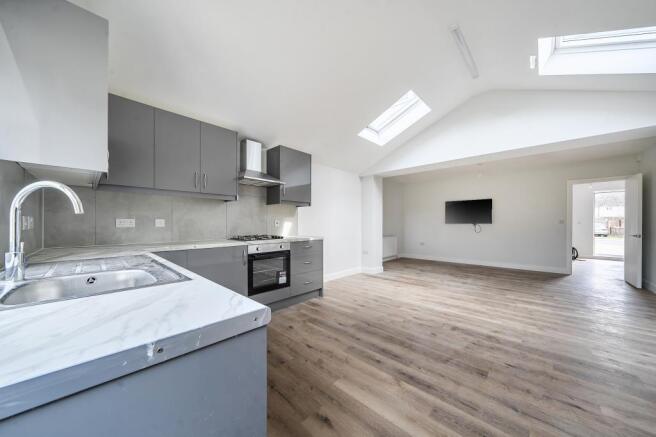 Open Plan Kitchen / Lounge