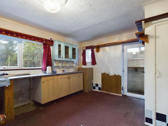 CAM02313G0-PR0067-STILL002