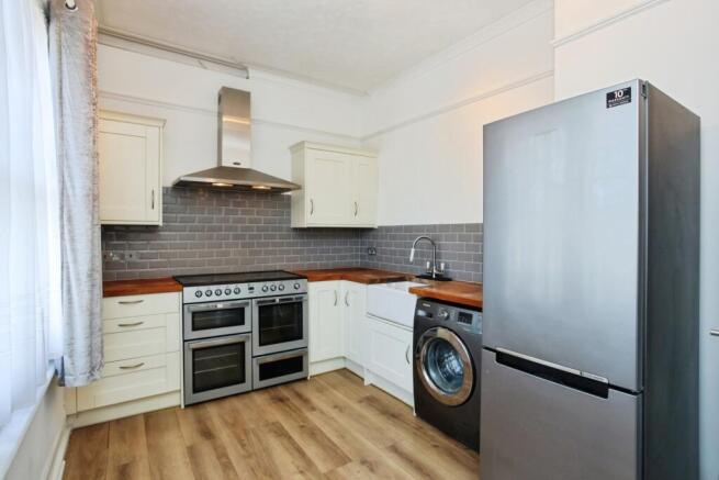 Kitchen/ Dining Room