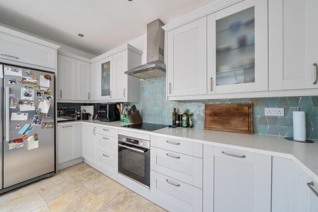 1435162-16-69c674...