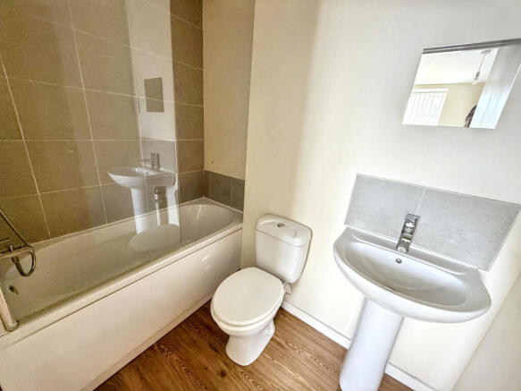 1 bed Apartment to rent Image 5