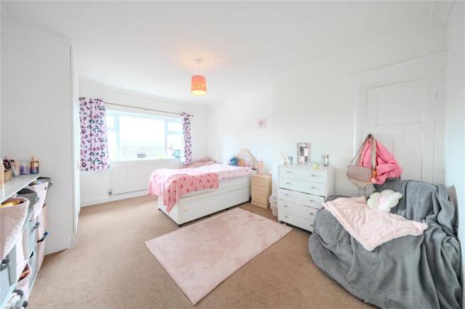 3 bed Semi-Detached for sale Image 6